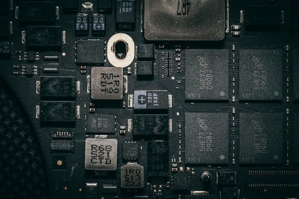 How Does High-Tech Computing Transform Daily Life in the UK?